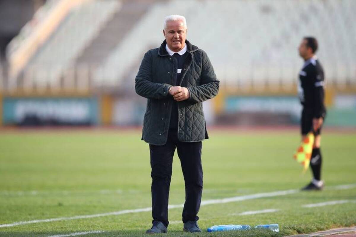 مرا سرمربی پرسپولیس کنید، ضمانت قهرمانی میدهم! مرا سرمربی پرسپولیس کنید، ضمانت قهرمانی میدهم!