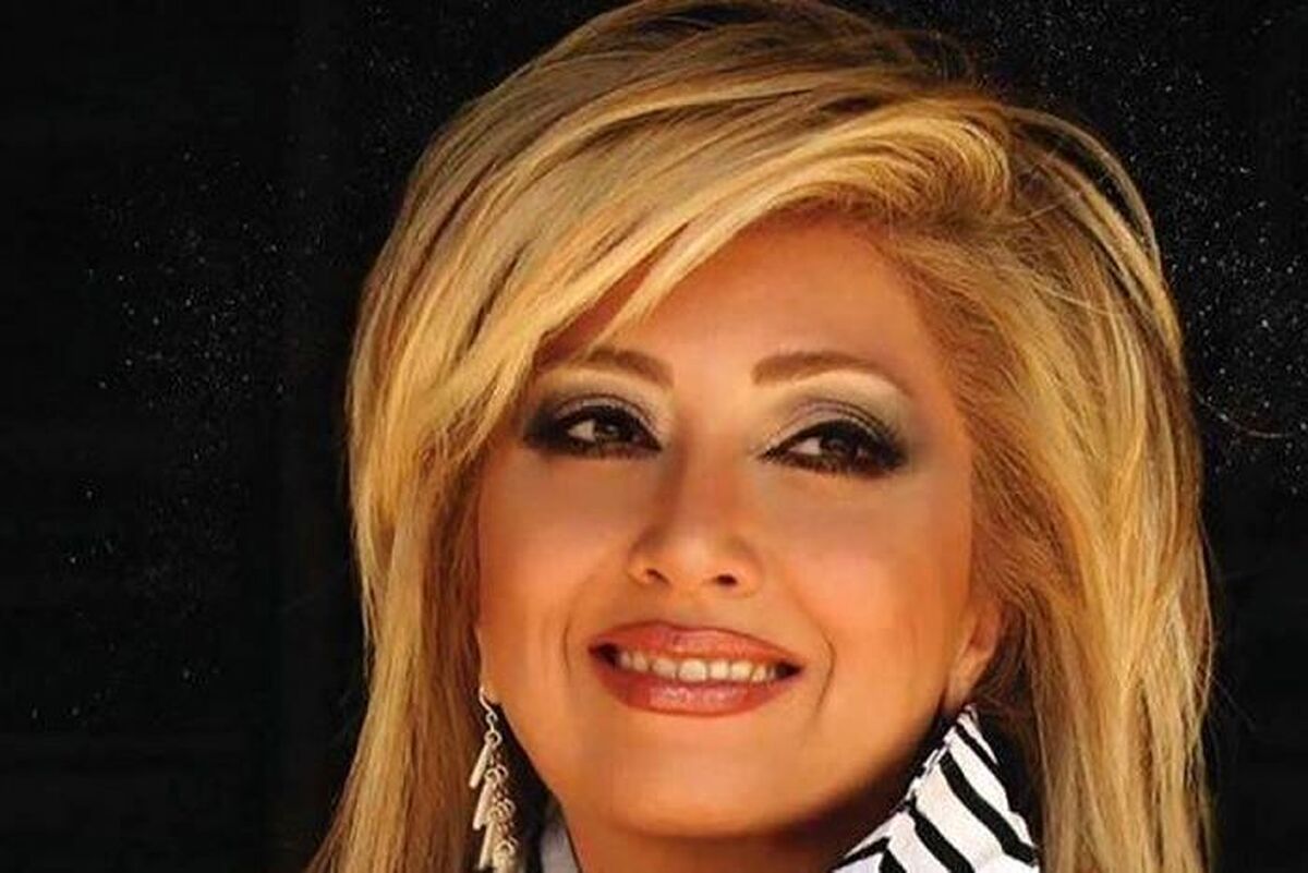 دسته گل لیلا فروهر در تهران + فیلم دسته گل لیلا فروهر در تهران + فیلم