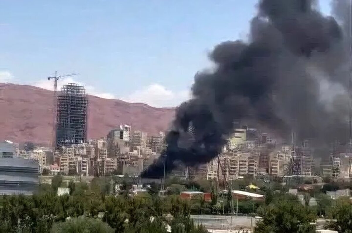 آتش سوزی گسترده در شرکت علمی تحقیقاتی اصفهان آتش سوزی گسترده در شرکت علمی تحقیقاتی اصفهان