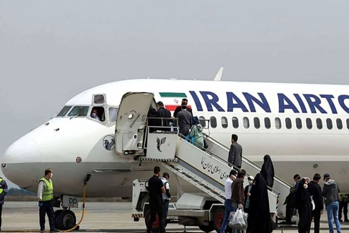 اولین پرواز اربعین ۱۴۰۴ انجام شد اولین پرواز اربعین ۱۴۰۴ انجام شد