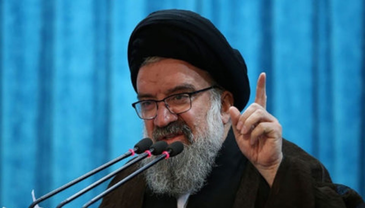 خاتمی: ملت ما وقتی موشک میخوردند، روی پشت بام میرفتند ببینند چه خبر است خاتمی: ملت ما وقتی موشک میخوردند، روی پشت بام میرفتند ببینند چه خبر است