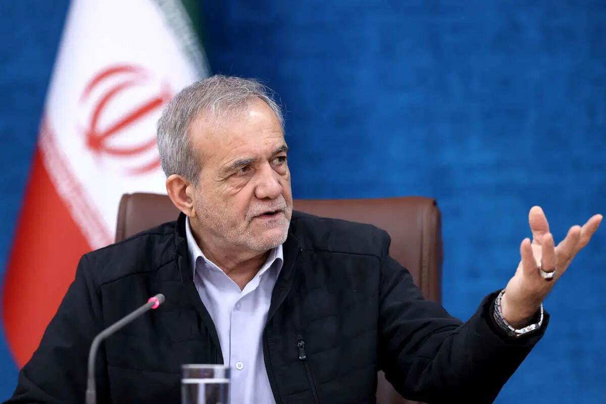 انتقاد پزشکیان از مدارس سمپاد؛ دانش‌آموزان نباید با فکر مهاجرت تربیت شوند