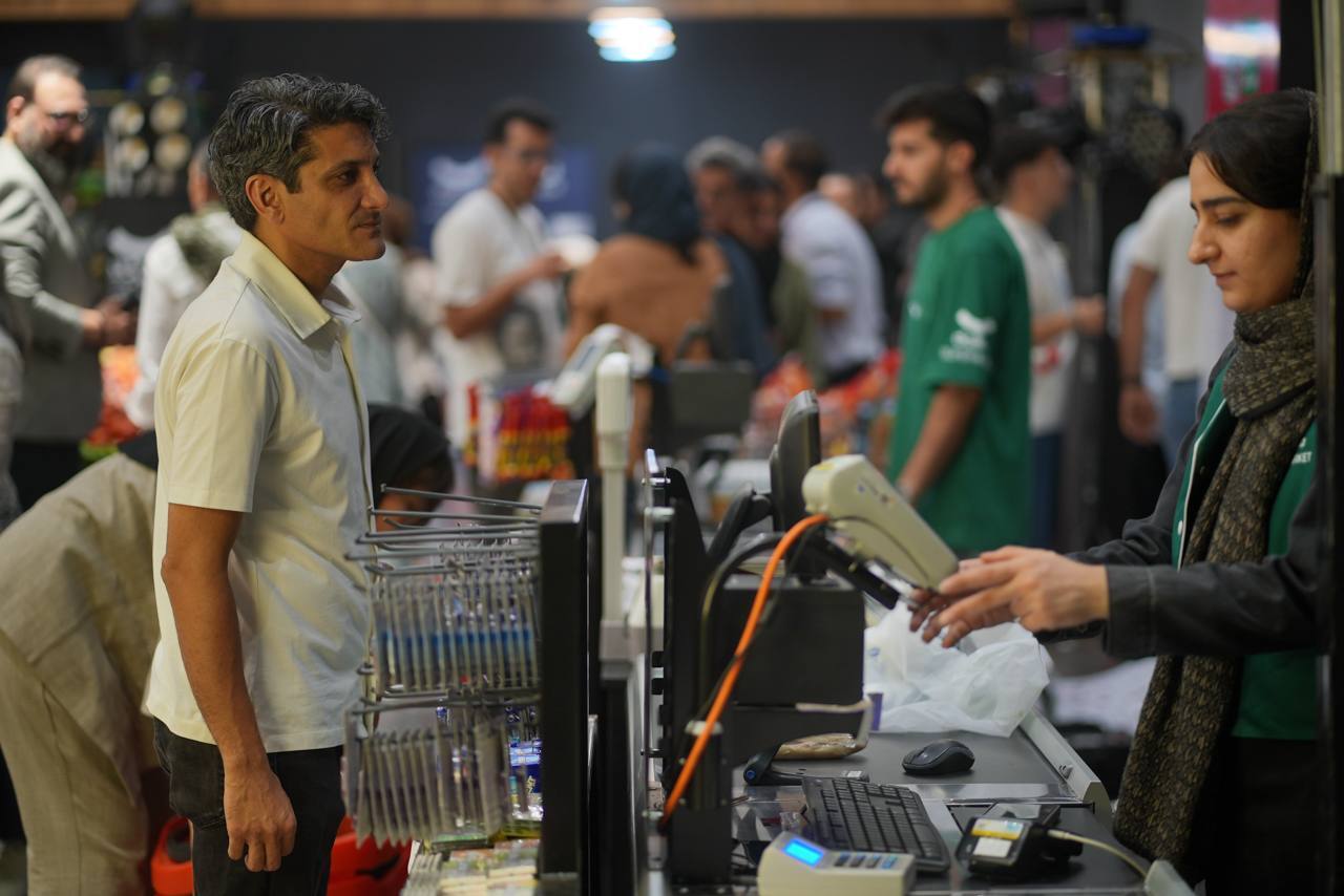 اولین سوپرمارکت حضوری دیجی‌کالا افتتاح شد