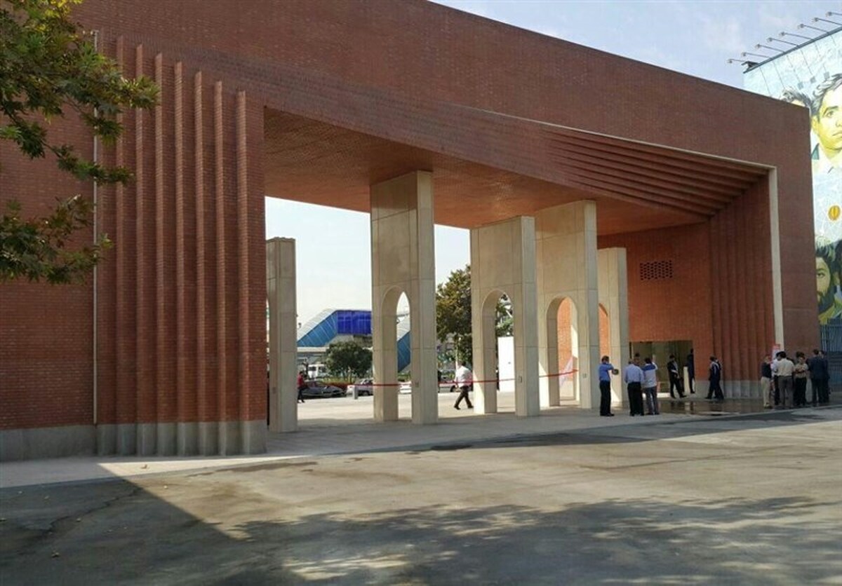 رئیس دانشگاه صنعتی شریف تغییر کرد رئیس دانشگاه صنعتی شریف تغییر کرد