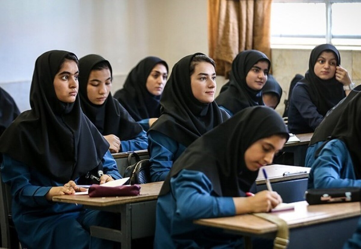 وضعیت بحرانی دانش آموزان در ایران / معاون آموزش و پرورش هشدار داد