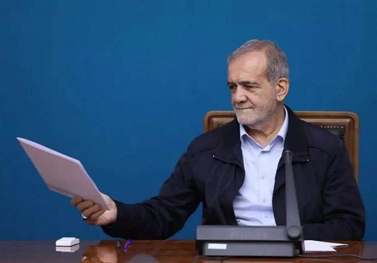 حلقه محاصره دلالان دلار تنگ شد/ ابلاغ مصوبه مالیات بر سوداگری توسط پزشکیان+ لینک