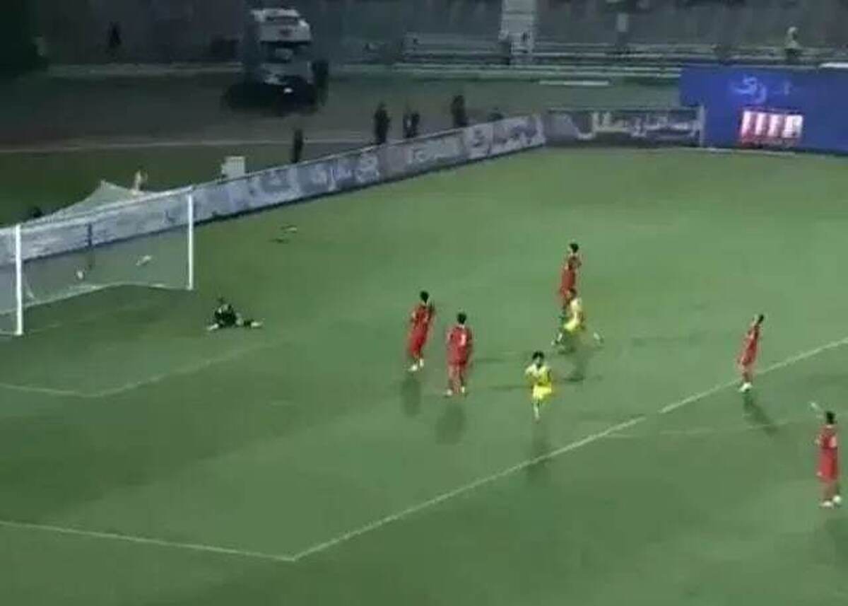 گل اول فجرسپاسی به پرسپولیس با ضربه دیدنی شهابی