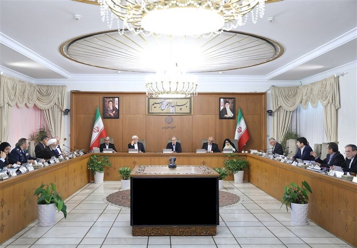 اعتراض گمرک به ابلاغ جدید دولت / تفویض اختیار رئیس جمهور به استانداران دردسرساز شد! اعتراض گمرک به ابلاغ جدید دولت / تفویض اختیار رئیس جمهور به استانداران دردسرساز شد!