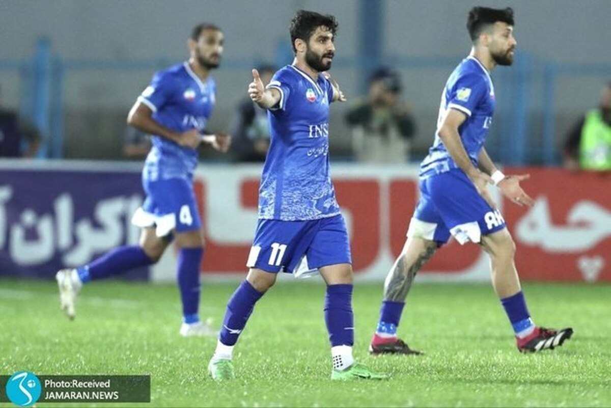 جام قهرمانی استقلال دزدیده شد جام قهرمانی استقلال دزدیده شد