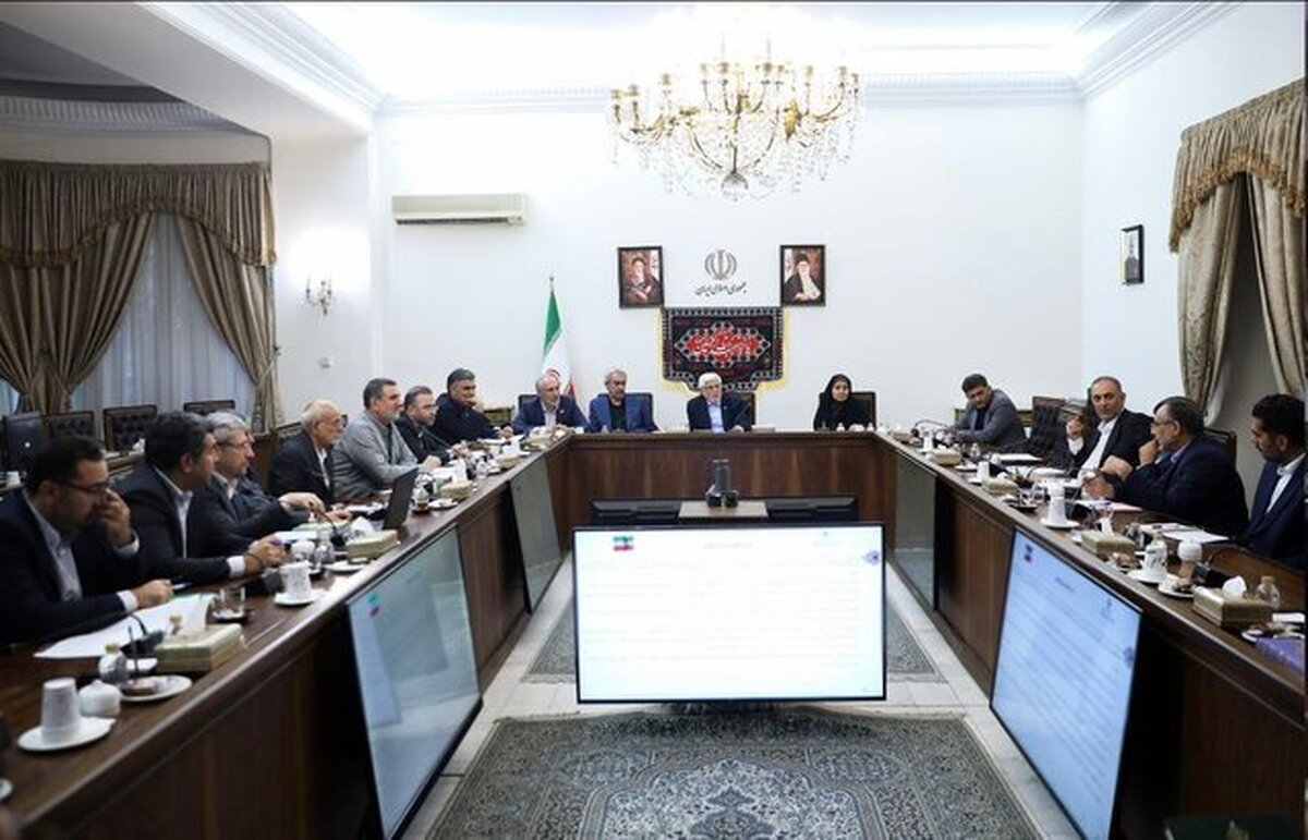 عارف: با همکاری مردم ، دشمنان مجبور شد تقاضای آتشبس کنند عارف: با همکاری مردم ، دشمنان مجبور شد تقاضای آتشبس کنند