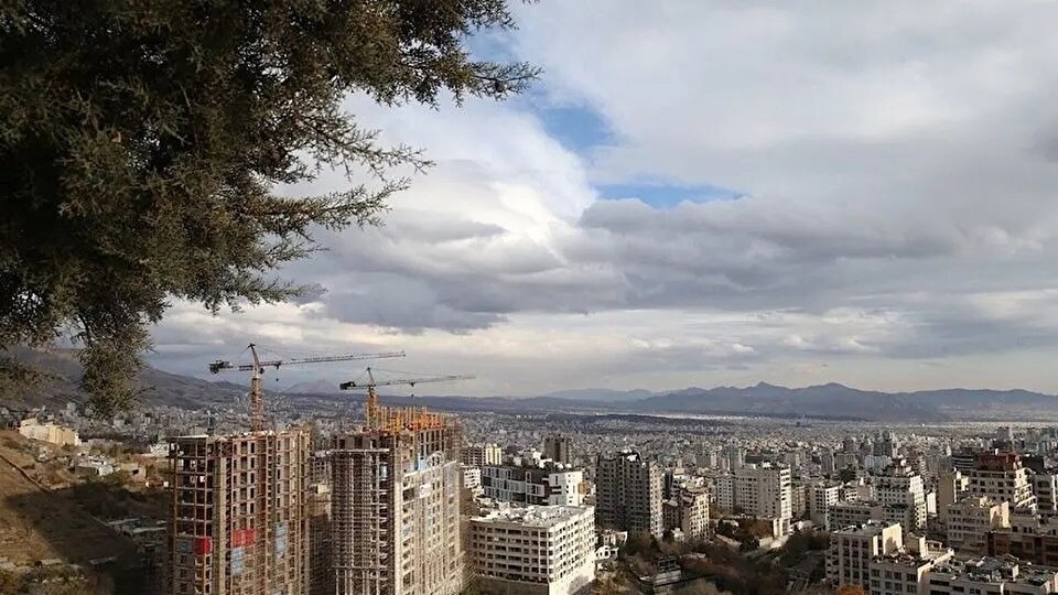 هوای پایتخت شهروندان تهران را غافلگیر کرد + فیلم