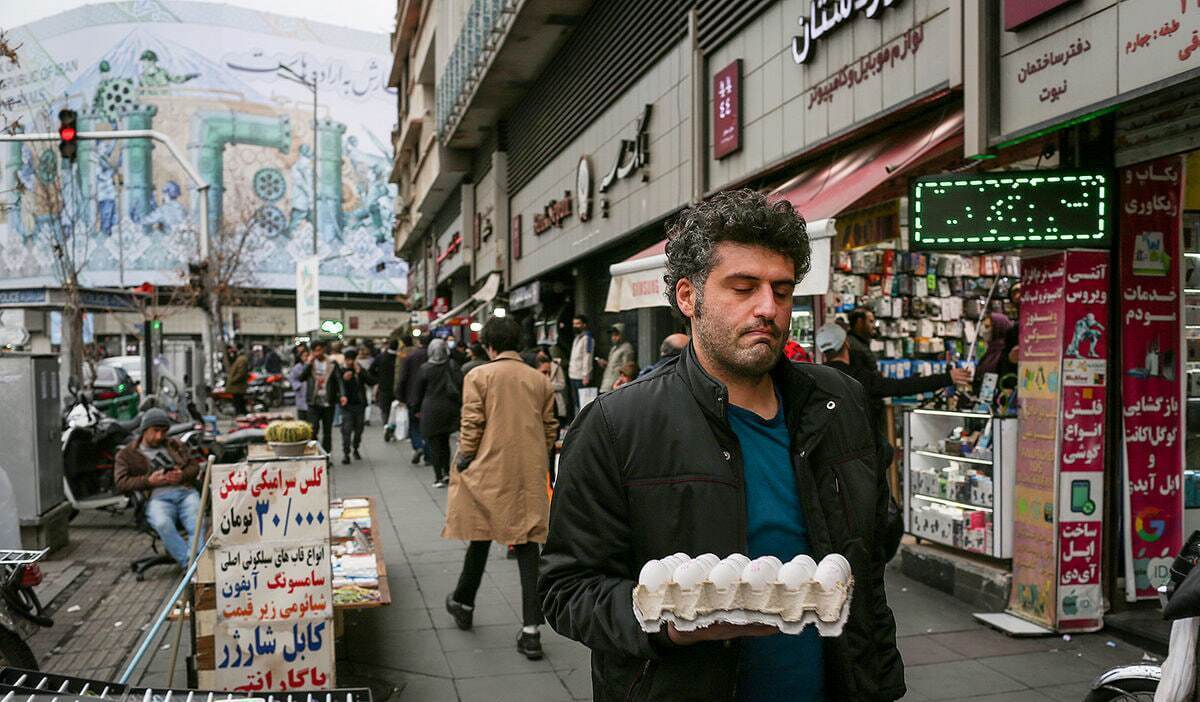 بحران شدید اقتصادی در ایران/ فقر ۳ برابر شد بحران شدید اقتصادی در ایران/ فقر ۳ برابر شد