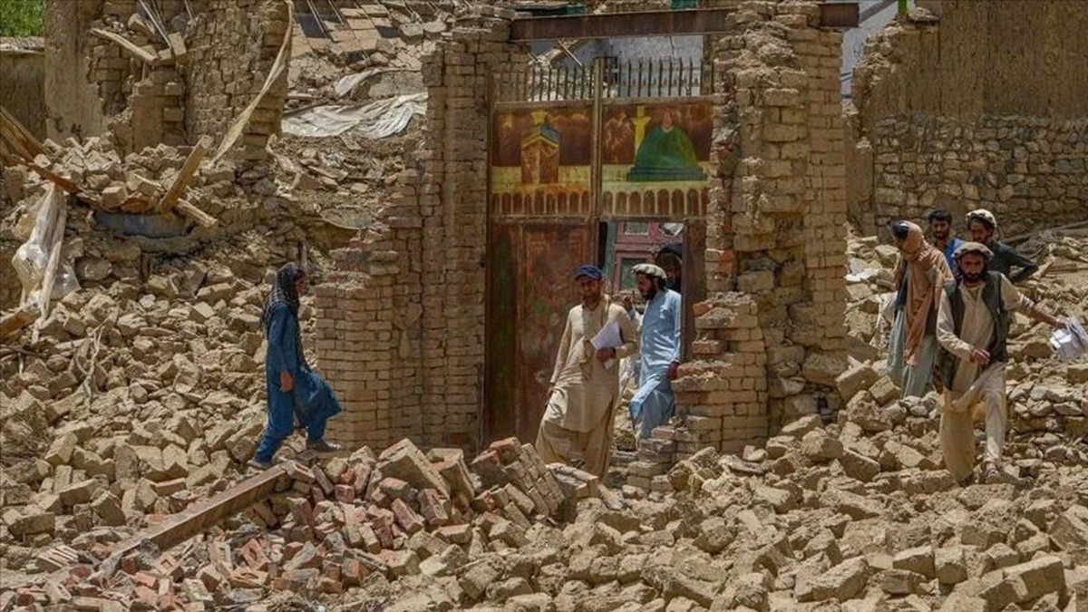 ۱۴۵۷ کشته در زلزله کنر افغانستان