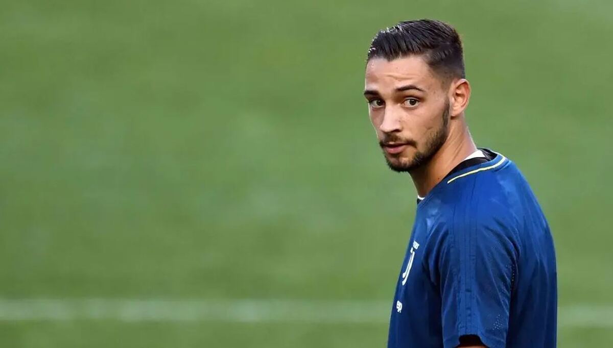 بمب نقل‌وانتقالات پرسپولیس؛ ملی پوش ایتالیایی در راه تهران؟