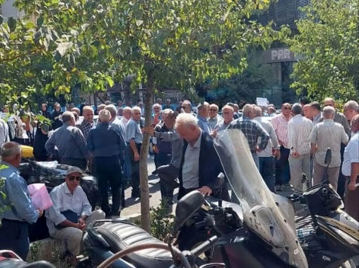 تجمع اعتراضی بازنشستگان فولاد
