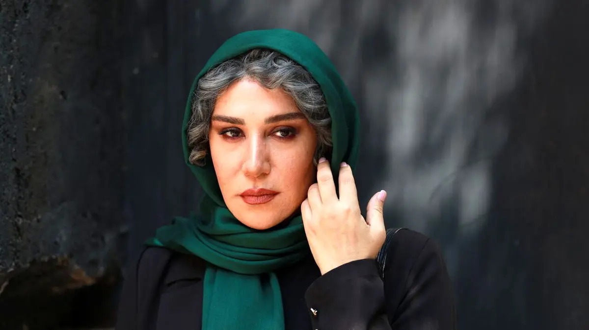 نسیم ادبی در آغوش کارگردان برجسته + عکس نسیم ادبی در آغوش کارگردان برجسته + عکس