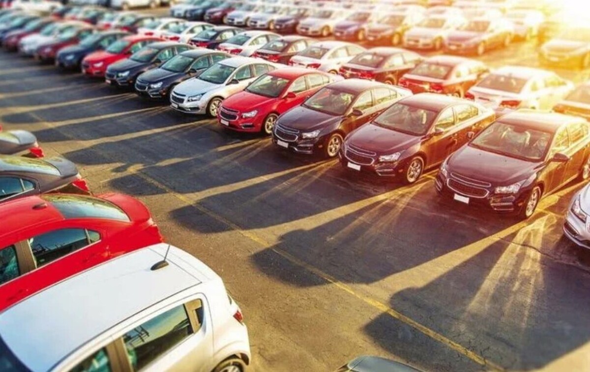 با کمتر از یک میلیارد کدام خودرو خارجی را بخریم؟ / قیمت خودروهای وارداتی در شهریور ۱۴۰۴