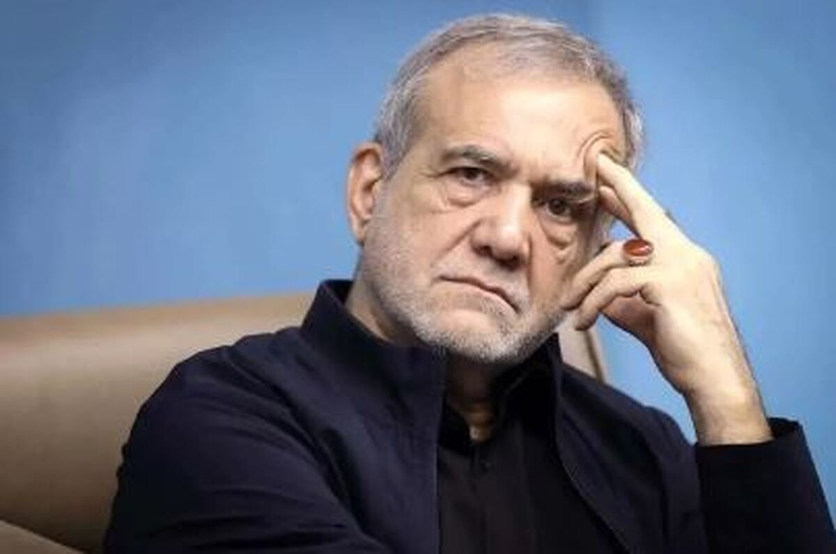 حذف تصاویر پزشکیان در بنرهای هفته دولت جنجالی شد حذف تصاویر پزشکیان در بنرهای هفته دولت جنجالی شد