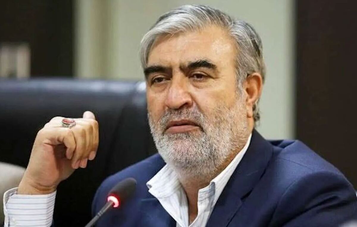 تصمیم گیری درباره خروج از NPT با چه کسی است؟