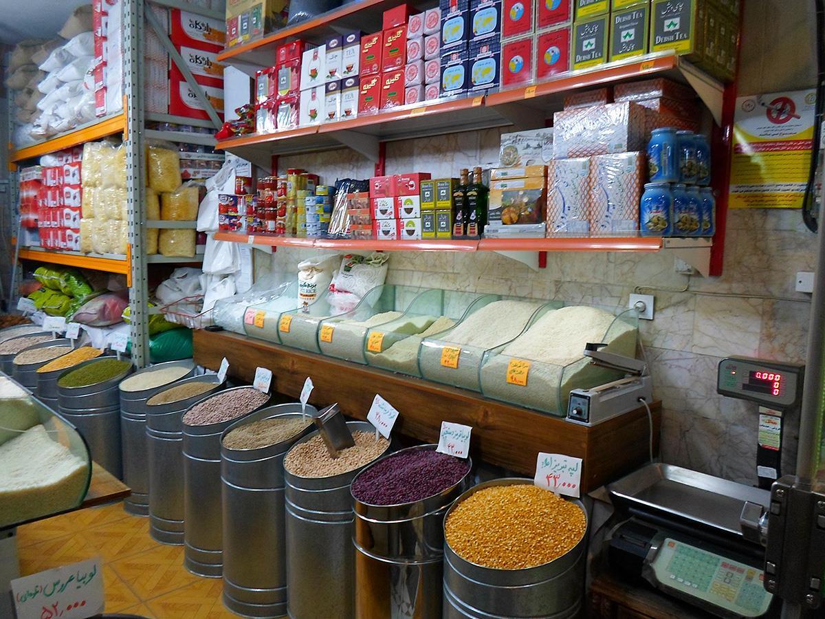افزایش چشمگیر قیمت برنج و حبوبات/ قیمت لوبیا چیتی رکورد زد افزایش چشمگیر قیمت برنج و حبوبات/ قیمت لوبیا چیتی رکورد زد