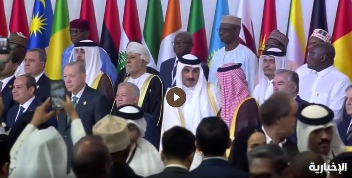 صحنه‌هایی تاریخی در دوحه؛ بن سلمان در کنار امیر قطر + فیلم