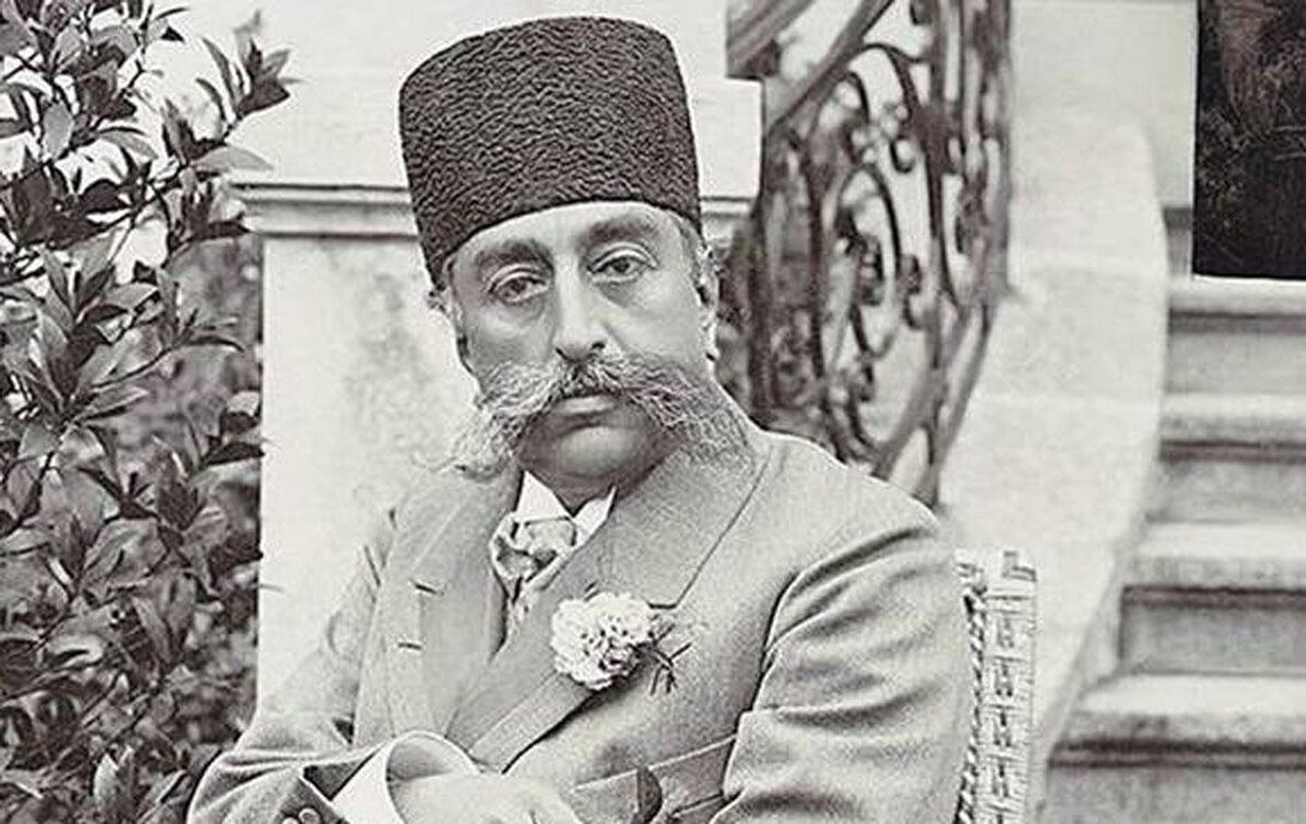 خاطرات سفر شاه ایران به اروپا و ابراز احساسات مردم