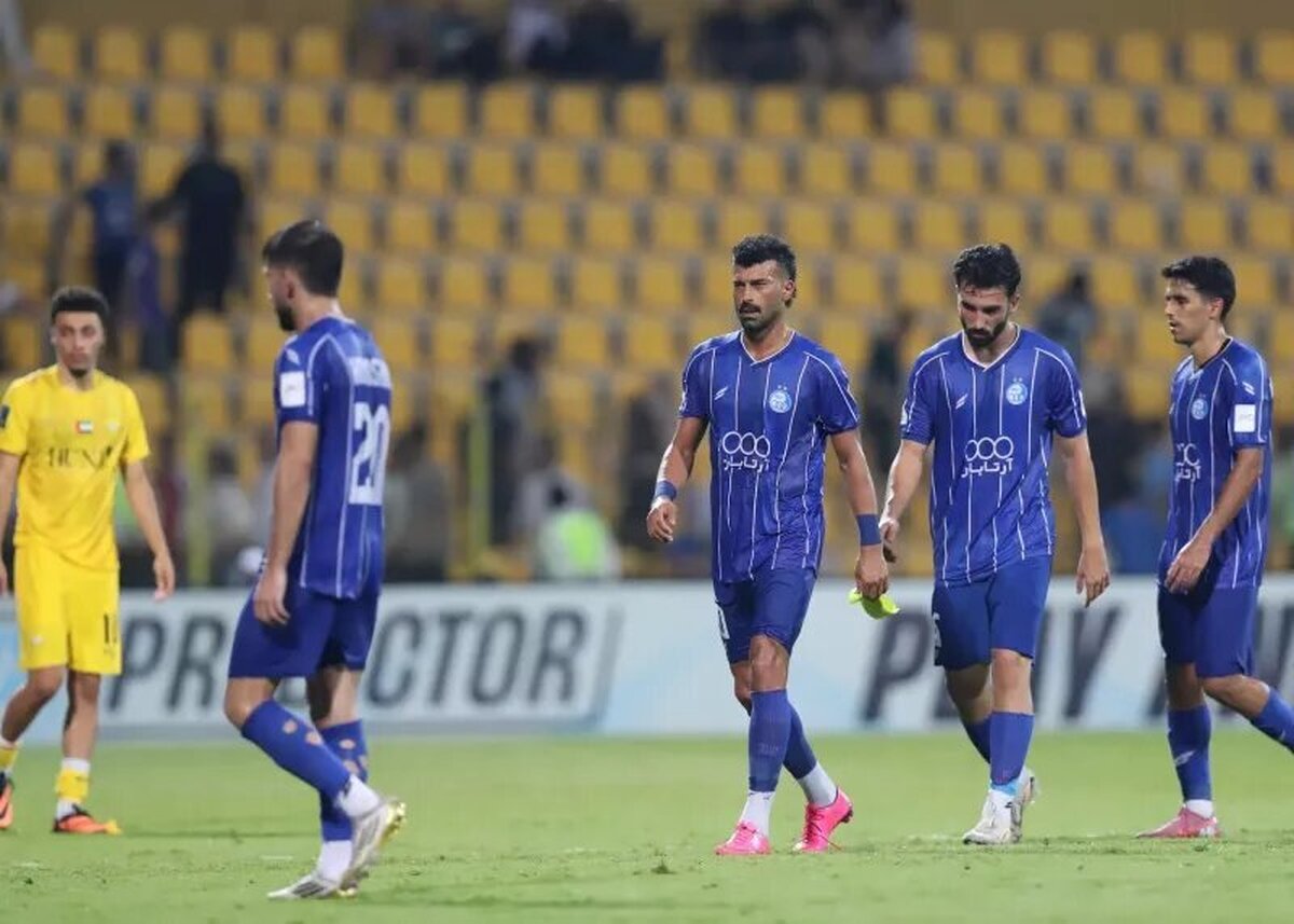 سه بازیکن استقلال خط خوردند!