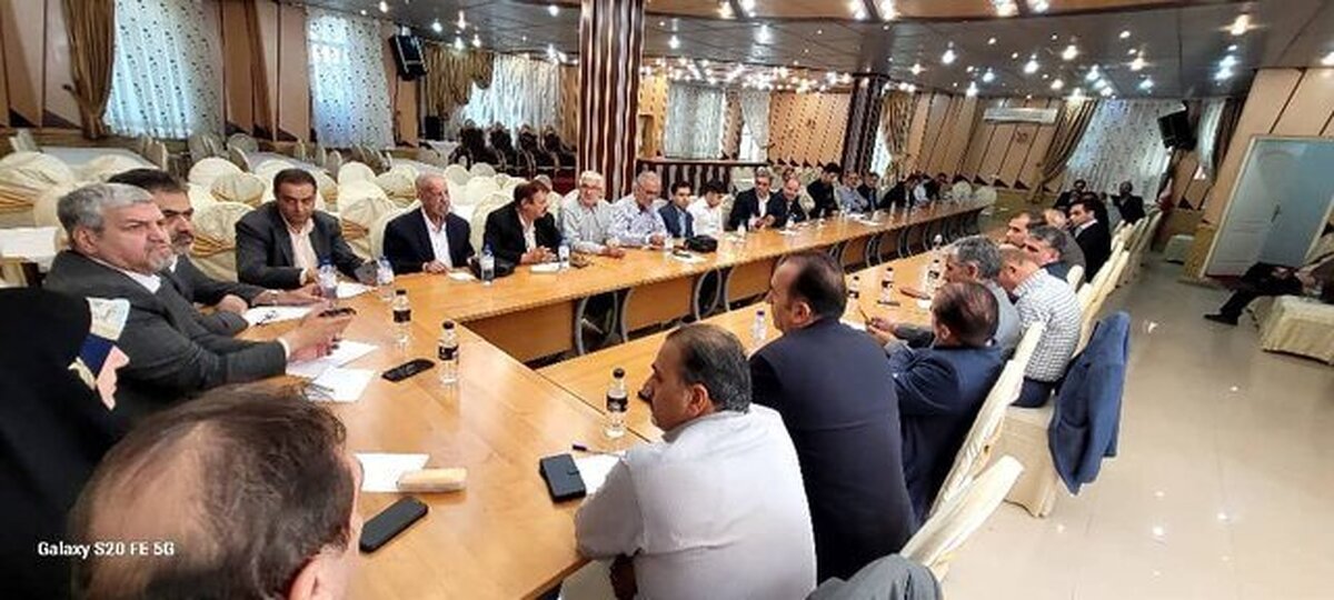 پزشکیان با ترامپ ملاقات کند / کواکبیان پیشنهاد داد
