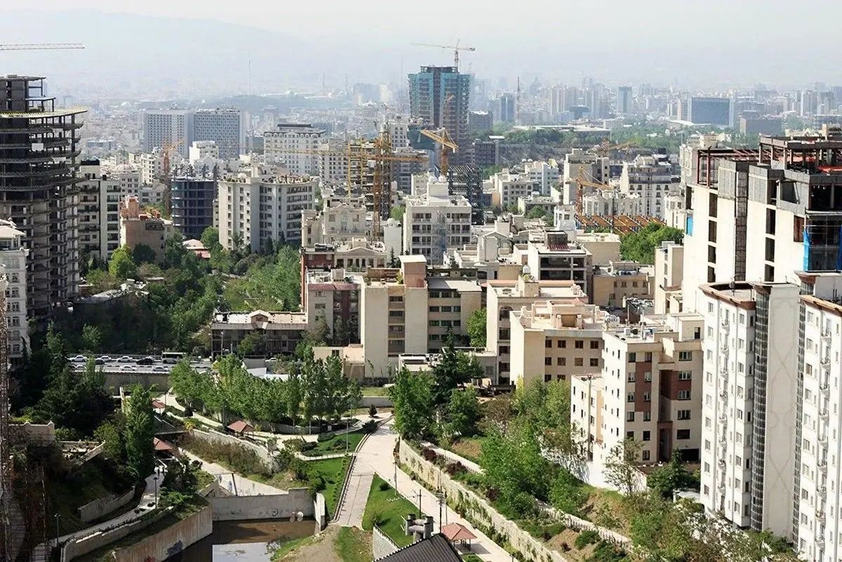 بررسی بازار مسکن پس از جنگ ۱۲ روزه / آیا فرار از تهران به شمال واقعیت دارد؟ بررسی بازار مسکن پس از جنگ ۱۲ روزه / آیا فرار از تهران به شمال واقعیت دارد؟
