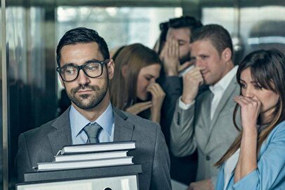 اگر بدنتان بوی بد می‌دهد، این ۳ ویتامین را بخورید+ عکس