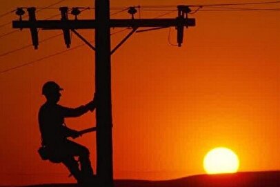 توانیر: روزهای داغ و سخت برق همچنان ادامه دارد!