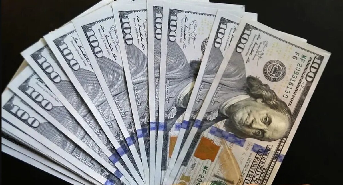 واکنش قیمت دلار به فعالسازی مکانیسم ماشه / افزایش قیمت دلار بازار آزاد از ۹ هزارتومان عبور کرد