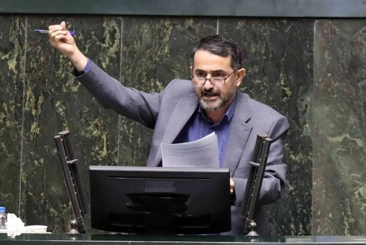 نماینده مجلس: ایران با «رستاخیز» بی‌نیاز از بمب اتم است