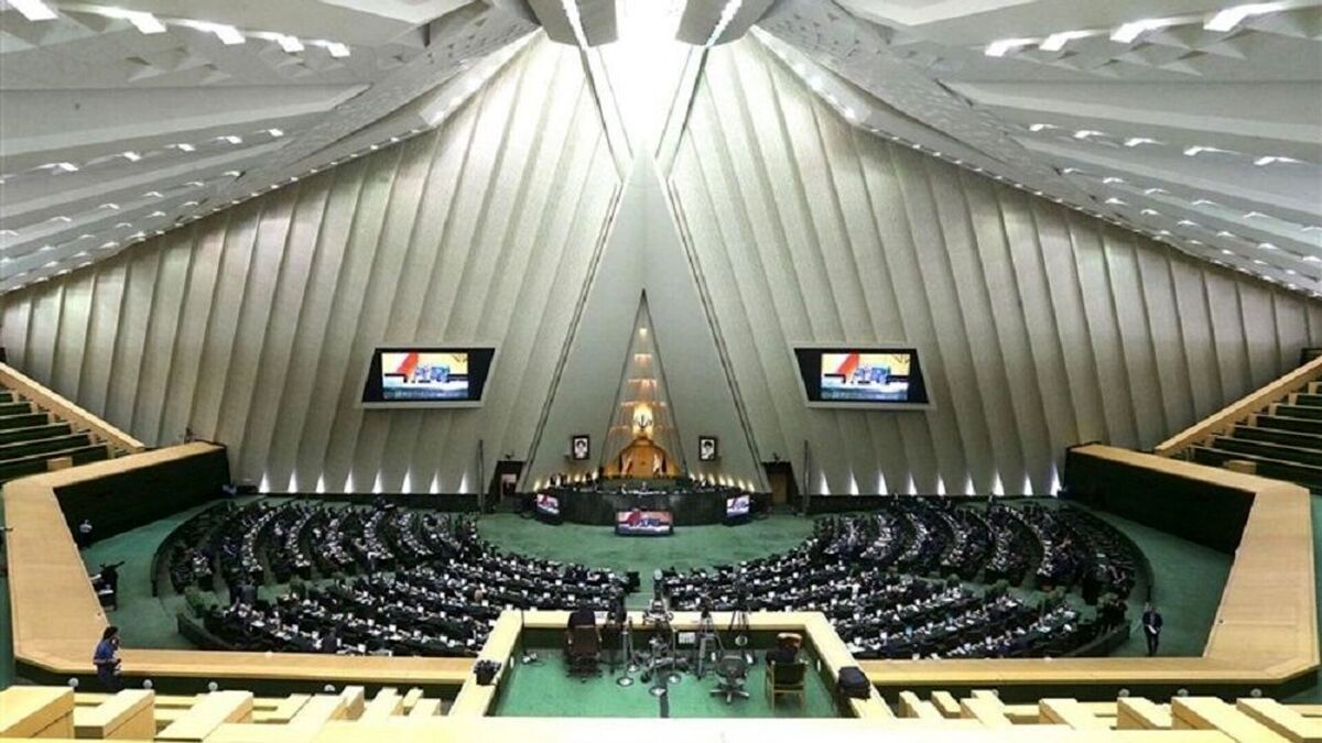 ۸ وزیر امروز یه مجلس می‌روند
