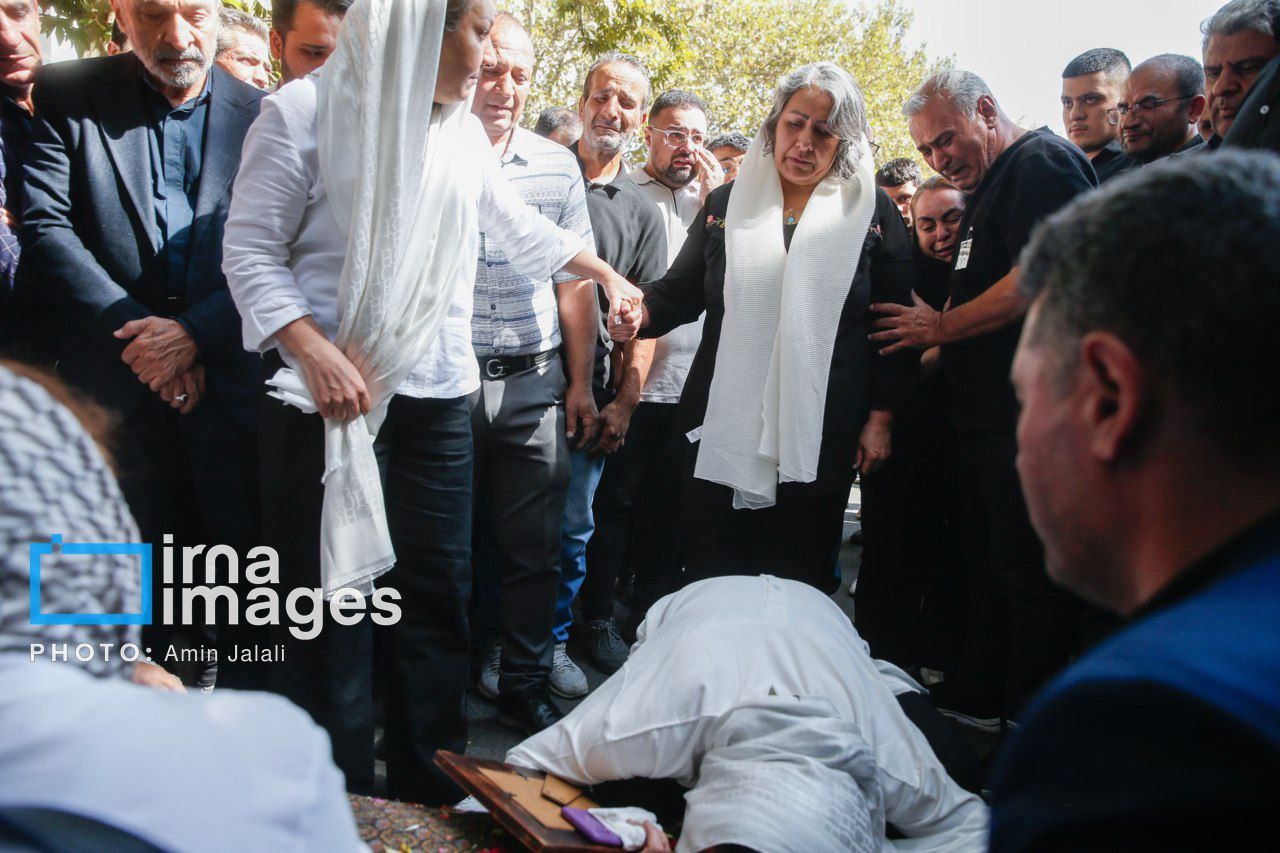 تصاویر تلخ از وداع با محمدامین کلاته دانشجوی دانشگاه تهران
