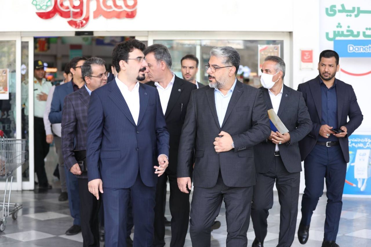 رونمایی از سرویس‌های خرید اعتباری کالانو و BNPL در فروشگاه‌های زنجیره‌ای شهروند