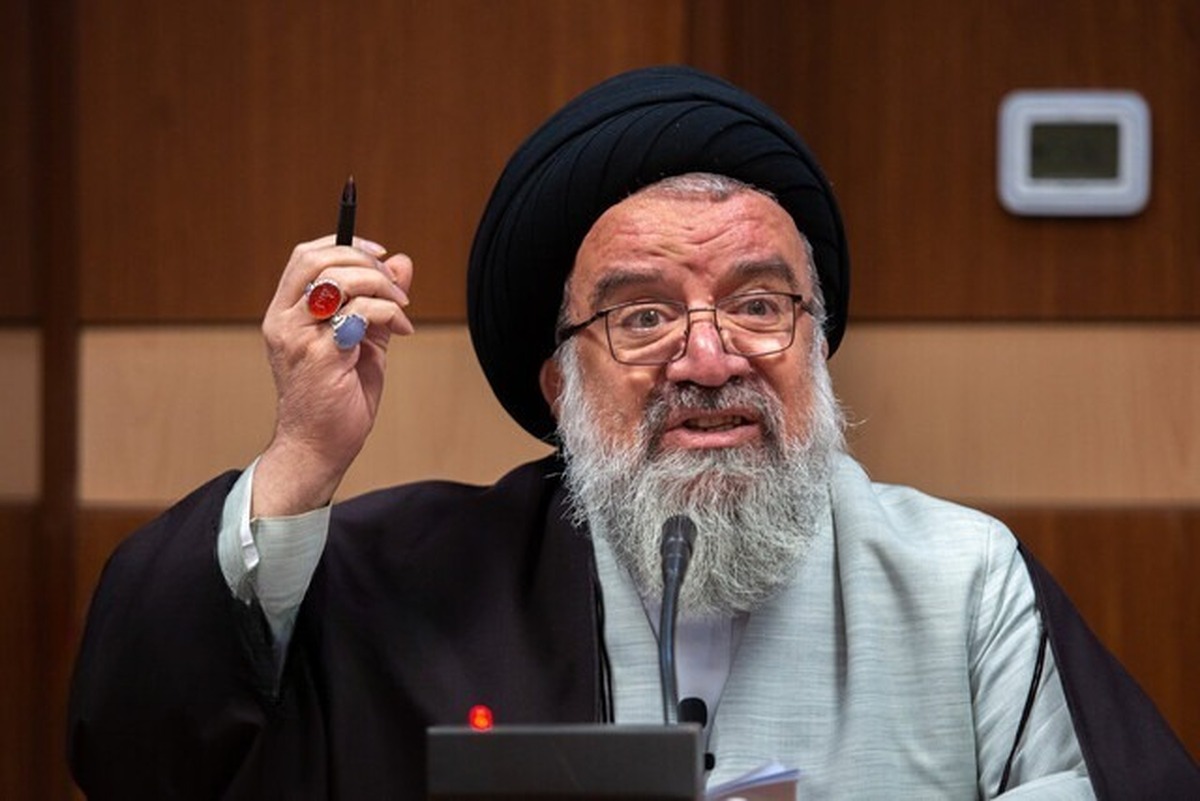 احمد خاتمی: نخواهید توانست بیحجابی را عادیسازی کنید احمد خاتمی: نخواهید توانست بیحجابی را عادیسازی کنید