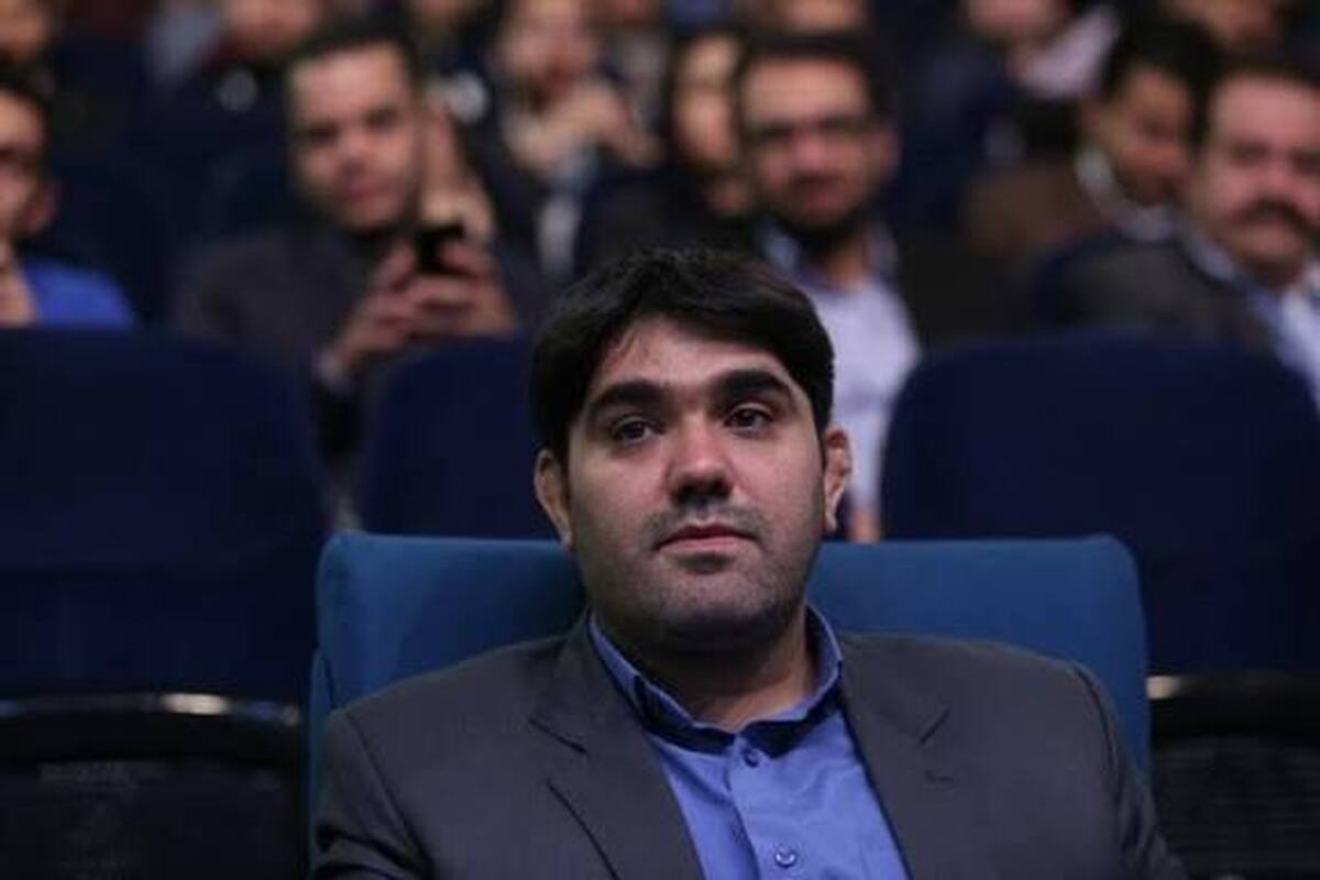 آقای رییسجمهور به موضوع مانع تراشیهای بانک مرکزی برای پلتفرمهای طلا ورود کنید/ بانک مرکزی صفر تا صد سیاستگذاریهای حوزه آنلاین طلا را میخواهد/ هر نوع فعالیت آنلاین یا آفلاین و سنتی طلا ذیل قوانین صنفی است/ تعیین ساعات کار برای فروش آنلاین طلا بر خلاف روح توسعه کسب و کارهای دیجیتال است آقای رییسجمهور به موضوع مانع تراشیهای بانک مرکزی برای پلتفرمهای طلا ورود کنید/ بانک مرکزی صفر تا صد سیاستگذاریهای حوزه آنلاین طلا را میخواهد/ هر نوع فعالیت آنلاین یا آفلاین و سنتی طلا ذیل قوانین صنفی است/ تعیین ساعات کار برای فروش آنلاین طلا بر خلاف روح توسعه کسب و کارهای دیجیتال است