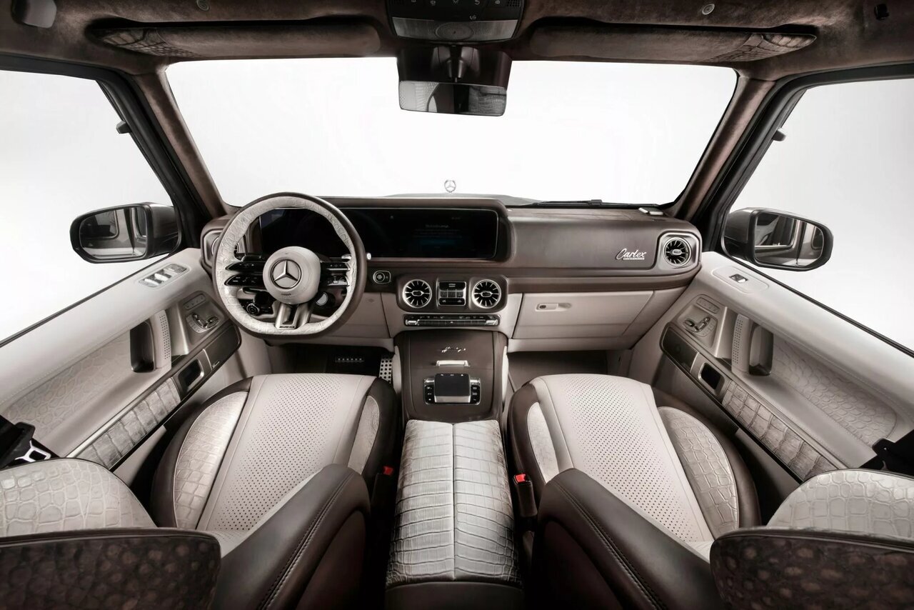 شاسی بلندی ۱۷۰ میلیاردی با پودر الماس و پوست کروکودیل + عکس شاسی بلندی ۱۷۰ میلیاردی با پودر الماس و پوست کروکودیل + عکس