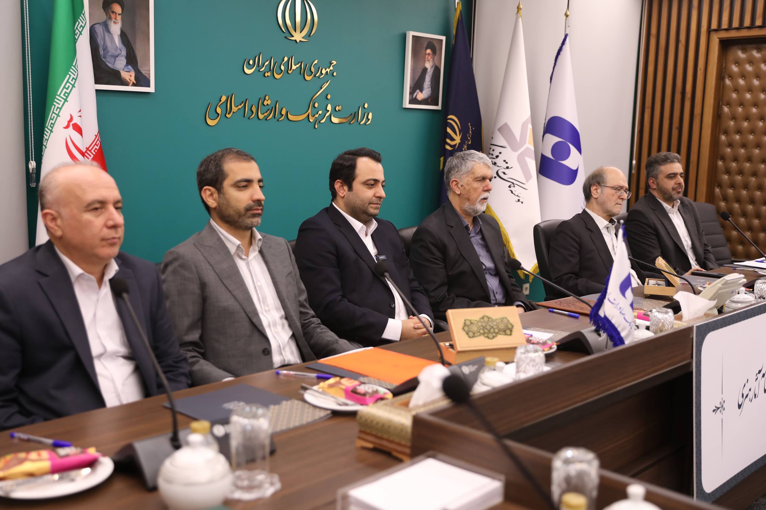 آیین رونمایی از شناسنامه آثار هنری برگزار شد آیین رونمایی از شناسنامه آثار هنری برگزار شد