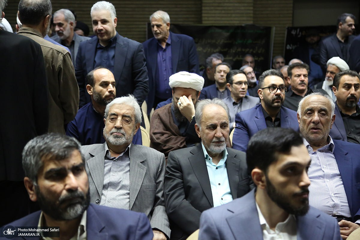 حضور یک چهره خبرساز در ختم مادر حداد عادل + تصاویر