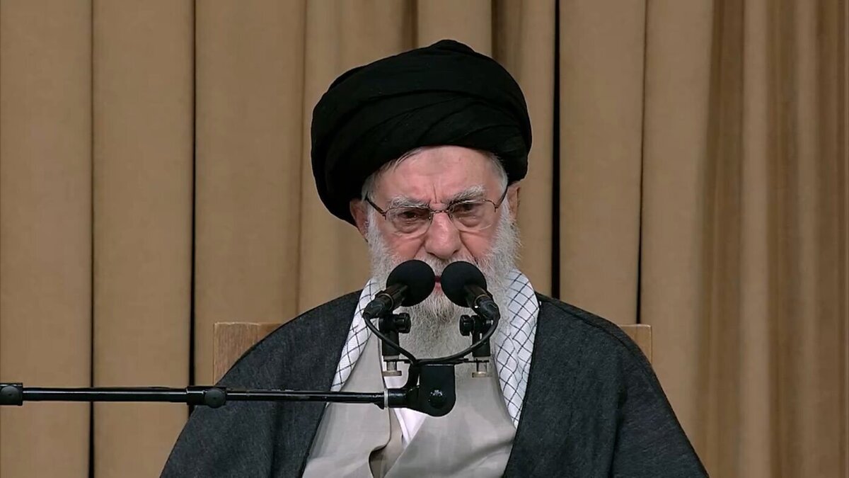 دو توییت مهم رهبری بعد از جلسه دیشب شورای امنیت سازمان ملل دو توییت مهم رهبری بعد از جلسه دیشب شورای امنیت سازمان ملل