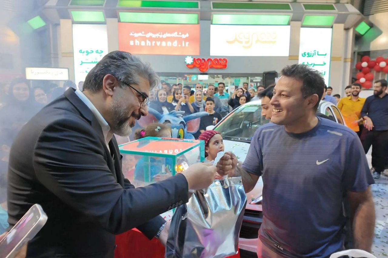 استقبال خانواده‌ها از جشنواره تفریح و تخفیف فروشگاه‌های شهروند