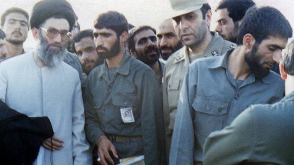 عکسی از رهبر انقلاب در جمع نیروهای موشکی سپاه