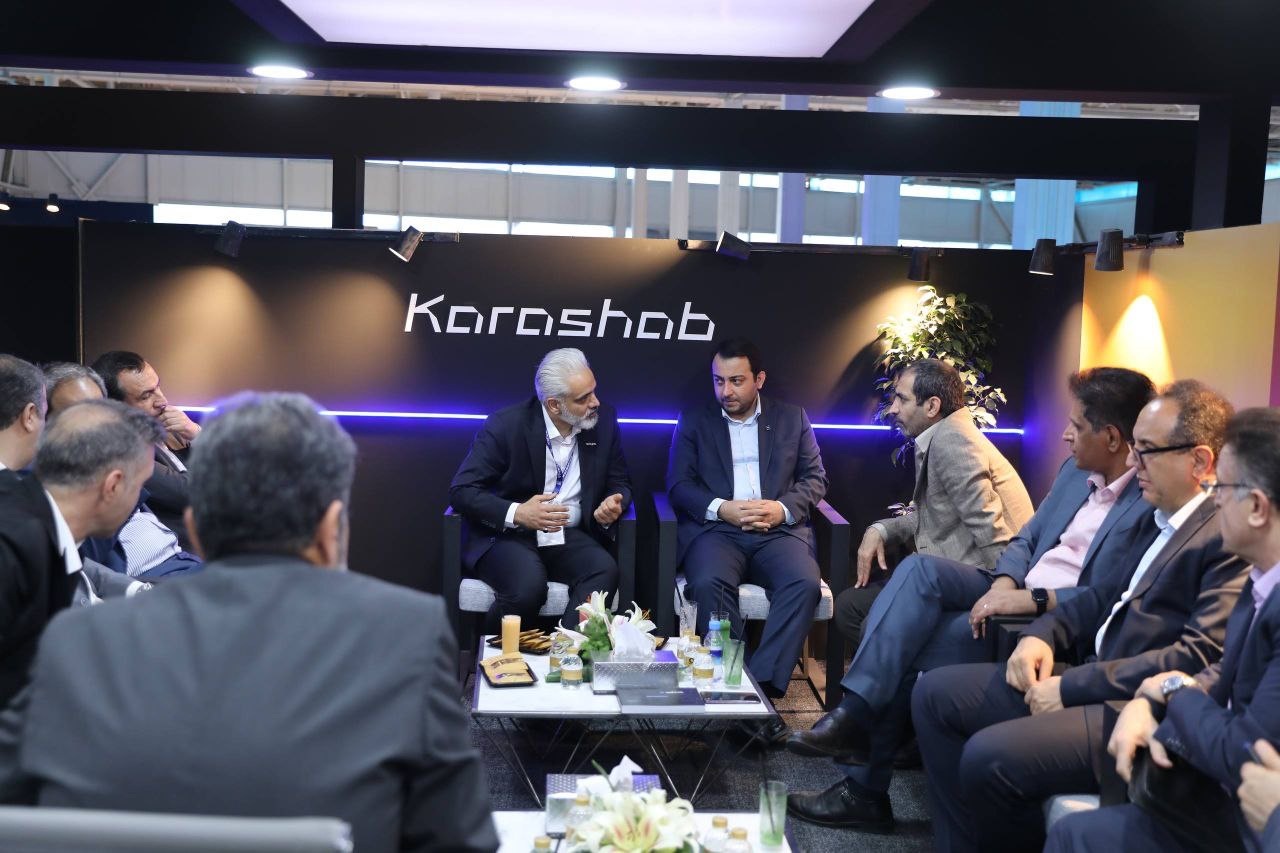 مدیران عامل بانک صادرات ایران و ایرانسل تفاهم‌نامه همکاری امضا کردند
