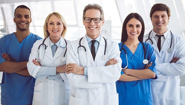 کانادا یا آمریکا؟ مقایسه‌ای جامع برای انتخاب بهترین مقصد مهاجرت