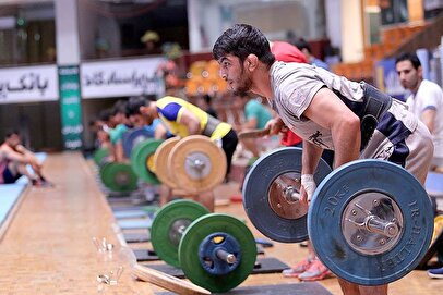 تمرینات حسن یزدانی با حضور مهمانی عجیب! + فیلم