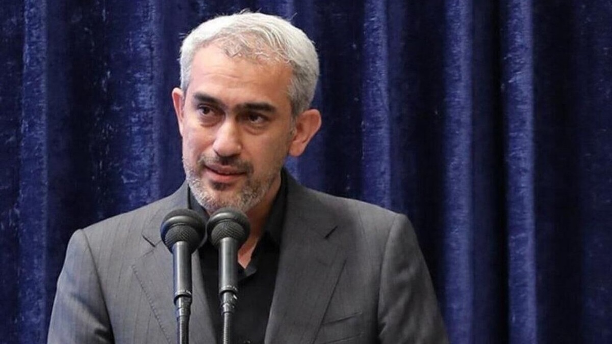 وزیر اقتصاد: مسئول اول و آخر نرخ ارز، بانک مرکزی است / من پاسخگو نیستم