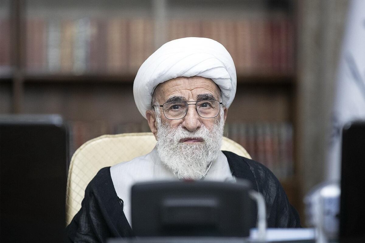 عکس دیده نشده از احمد جنتی مربوط به ۸۰ سال پیش 