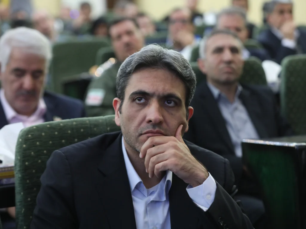 سایت ۵G ایرانسل در تبریز با سرعت ۳.۷۴۹ مگابیت بر ثانیه افتتاح شد سایت ۵G ایرانسل در تبریز با سرعت ۳.۷۴۹ مگابیت بر ثانیه افتتاح شد